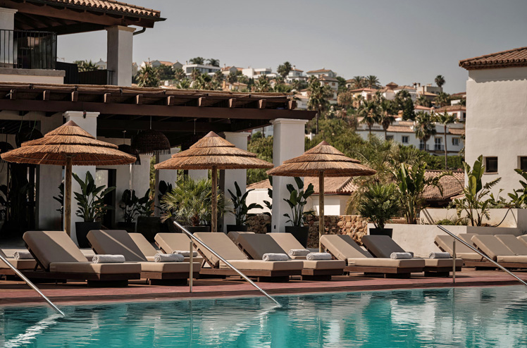 OKU-ANDALUSIA_Pool_30900_LowRes