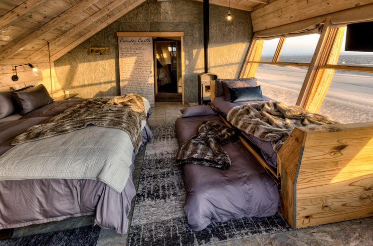 Shipwreck Lodge - Family room